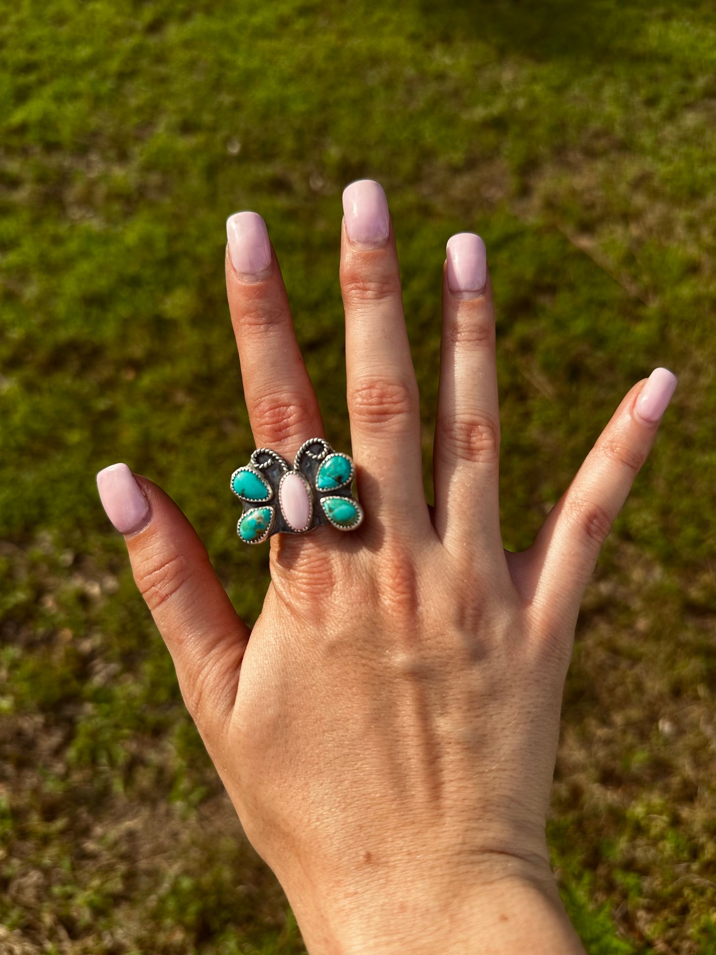 Adjustable Pink conch & kingman ring