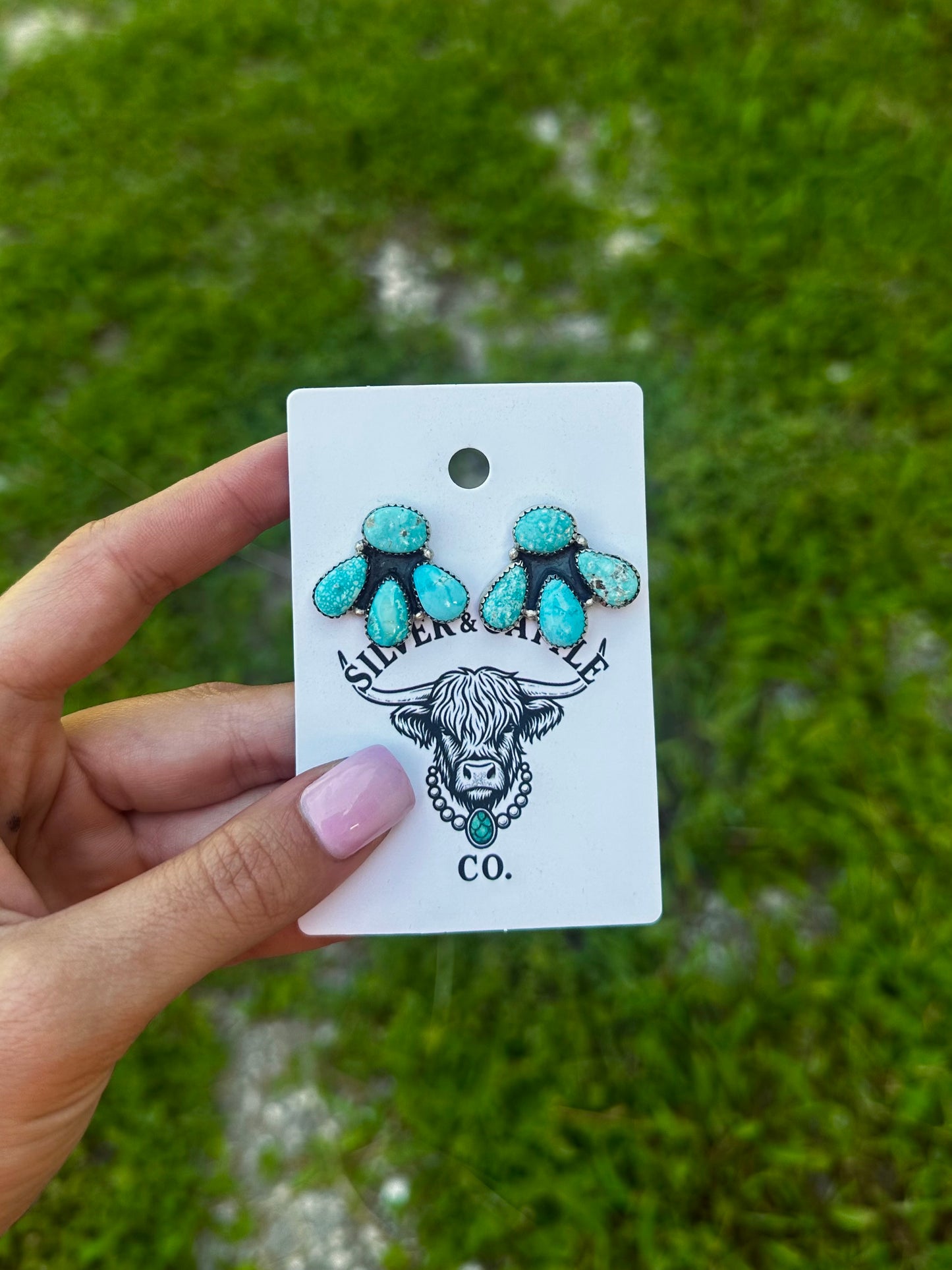 White water cluster stud earrings