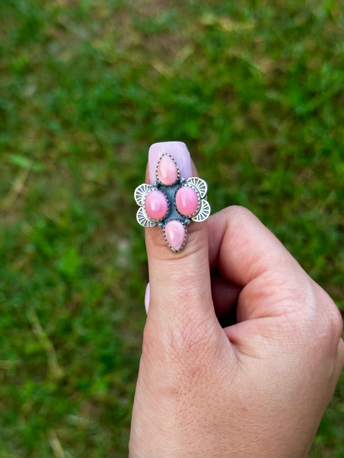 Adjustable Pink conch ring