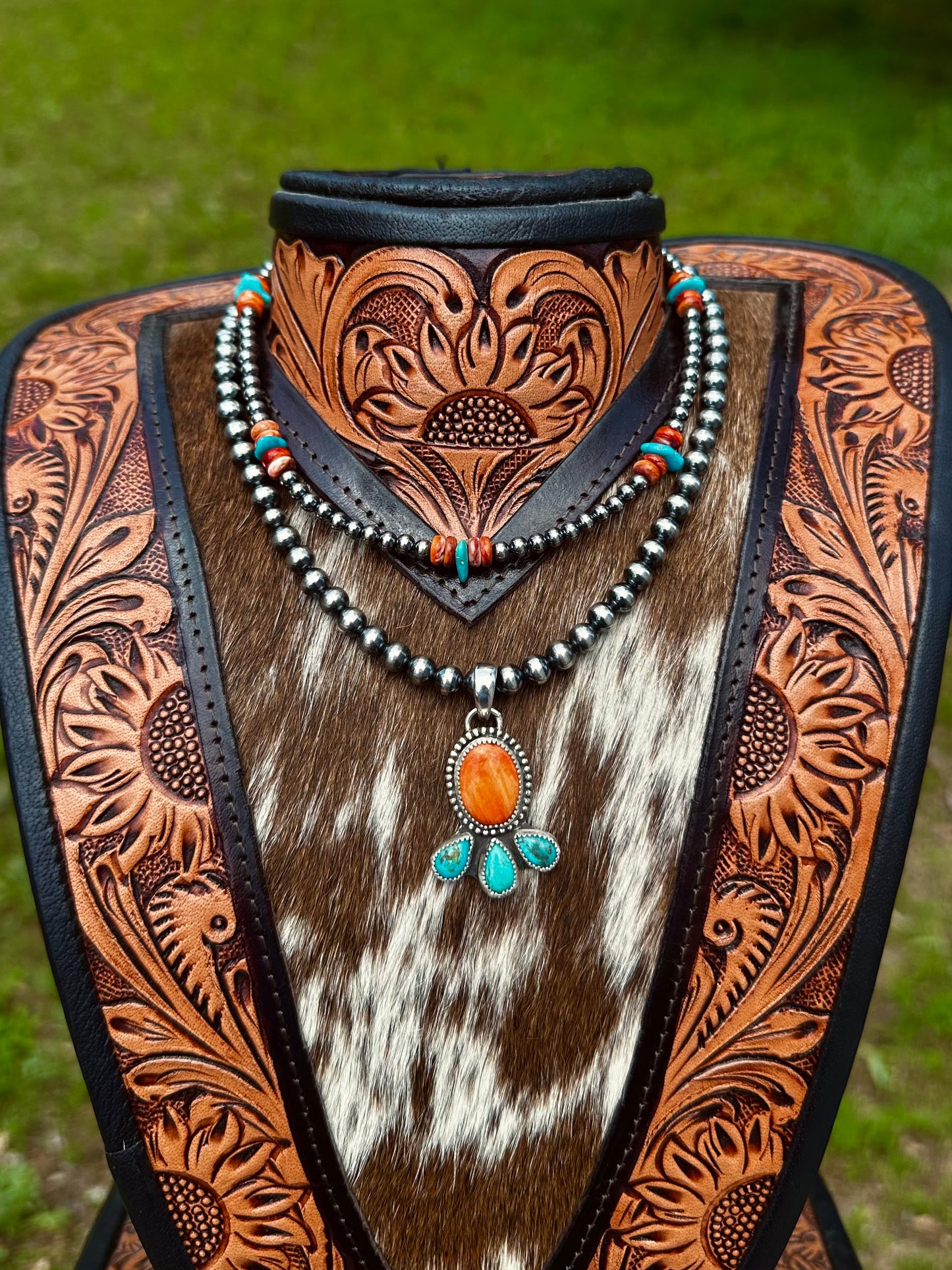 Orange spiny kingman pendant