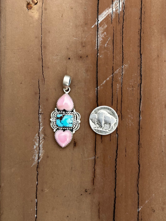 Pink conch heart & golden hills pendant