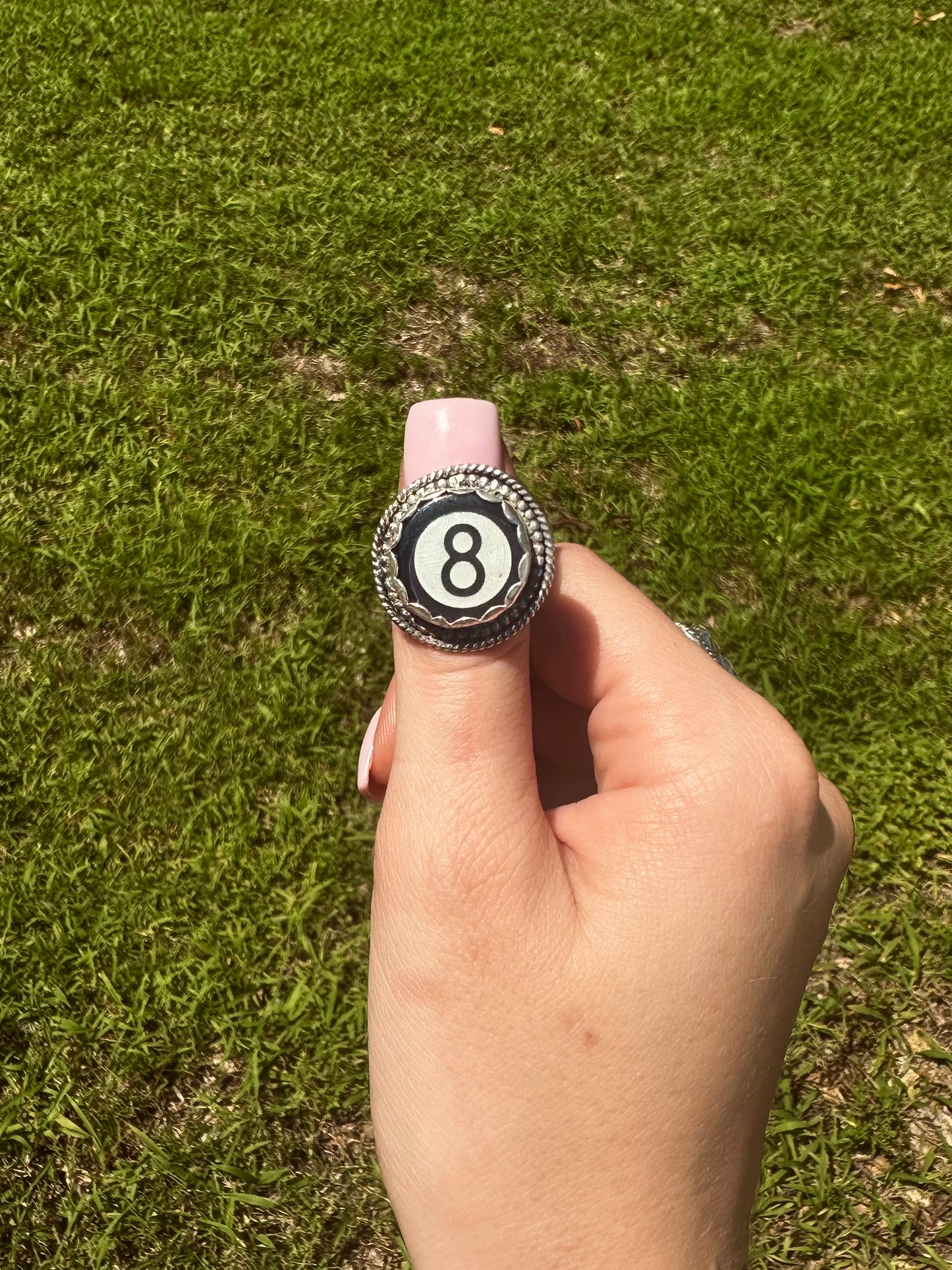 Adjustable 8 ball ring