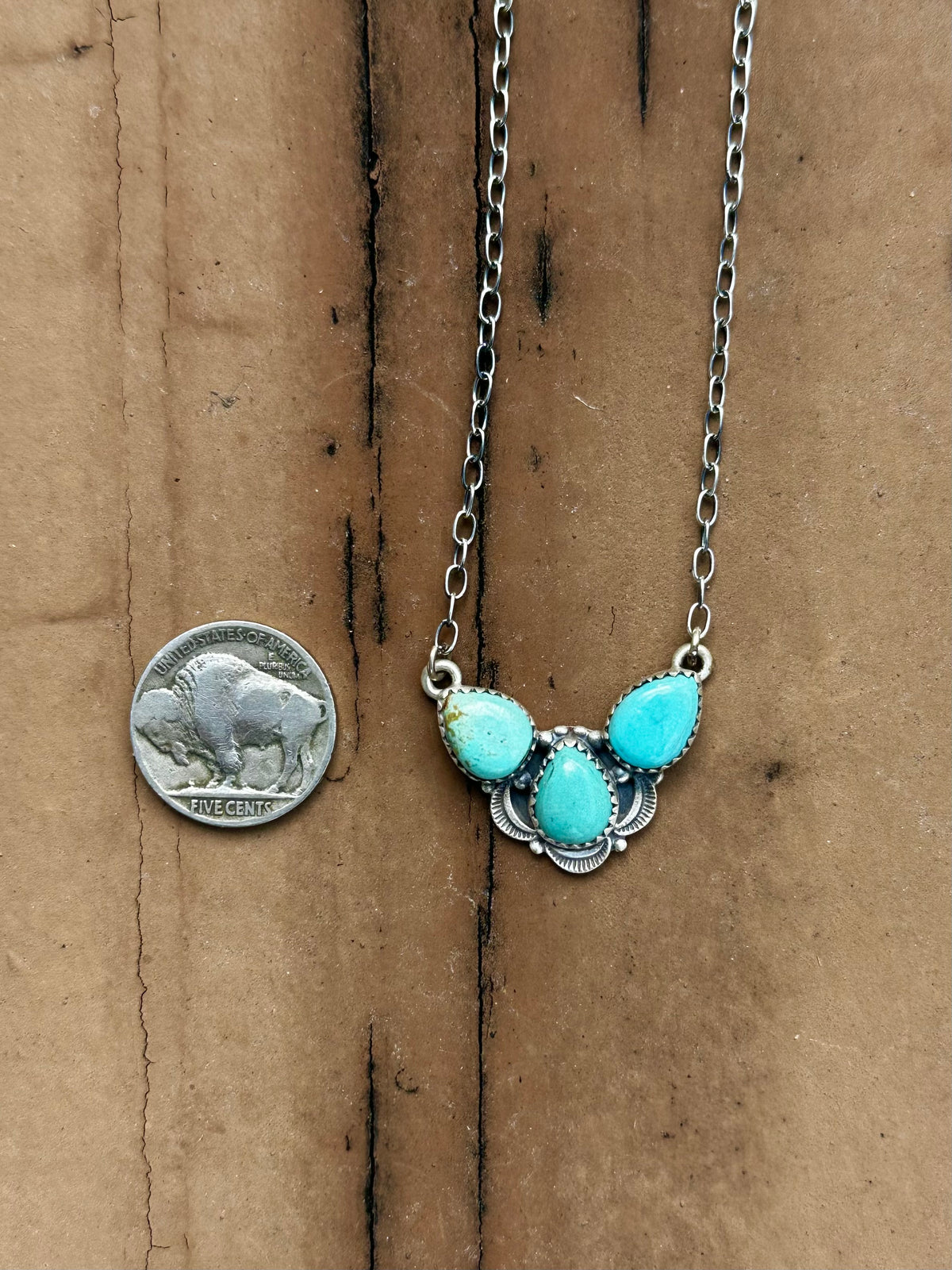 3 stone turquoise necklace