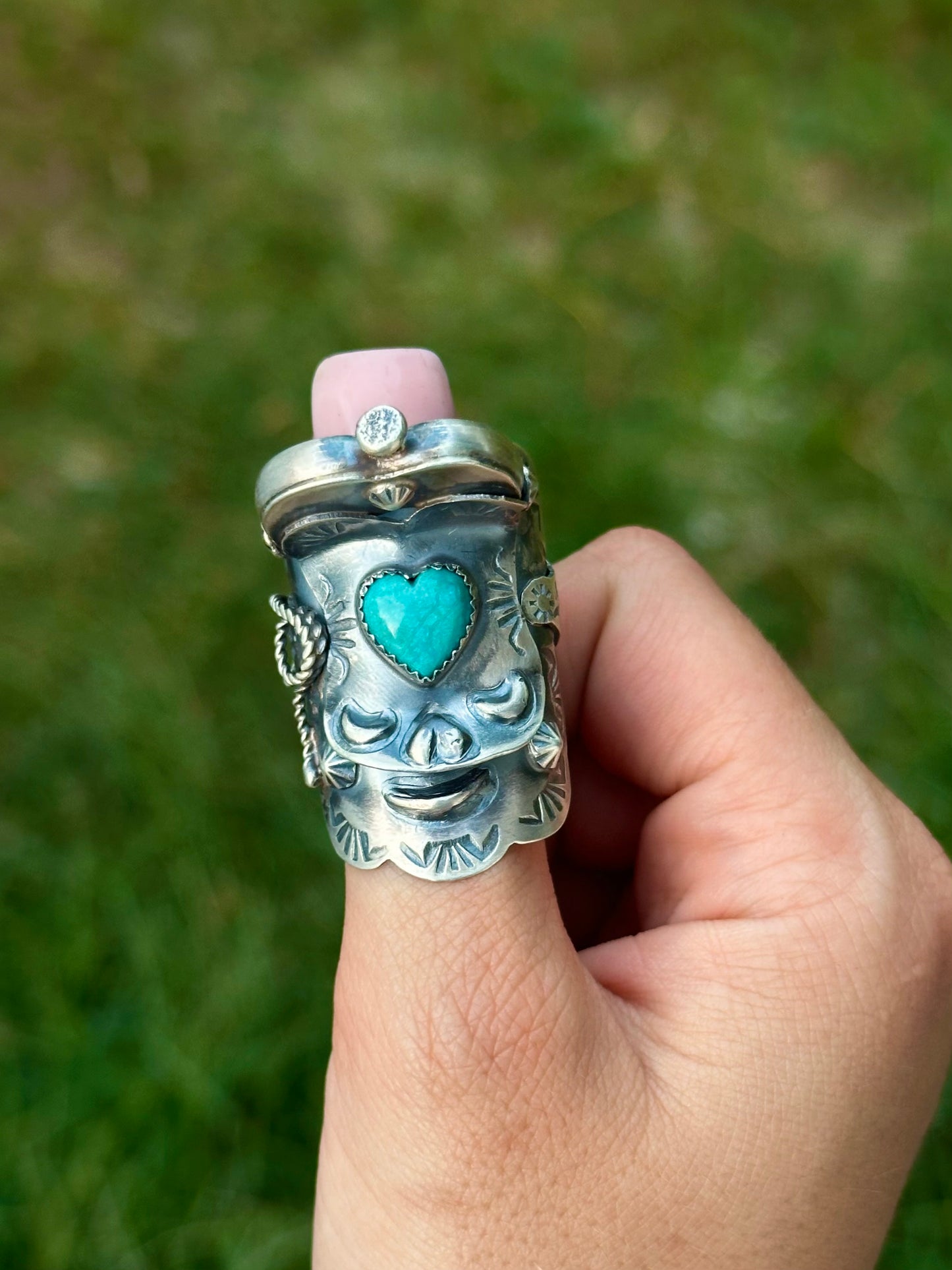 Adjustable Tim Yazzie Kingman Saddle ring