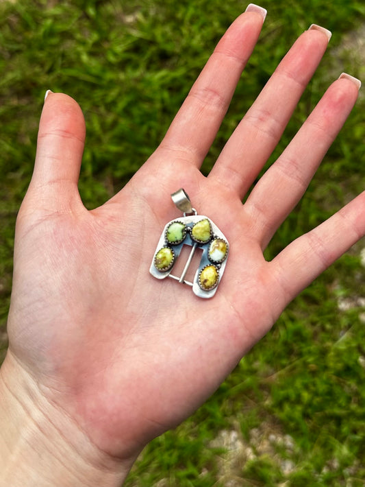 Palomino buckle pendant ￼