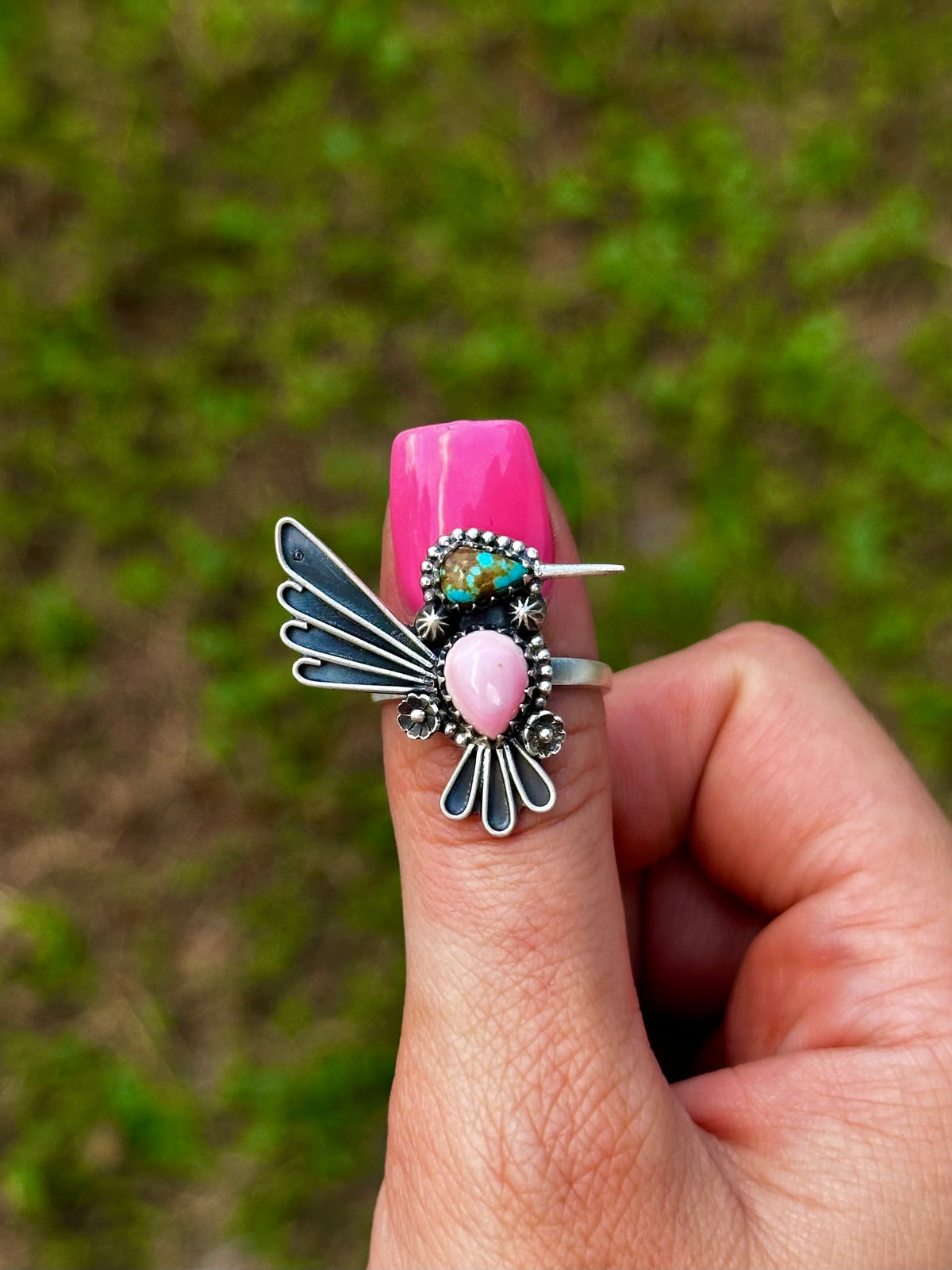 Adjustable pink conch & turquoise humming bird ring