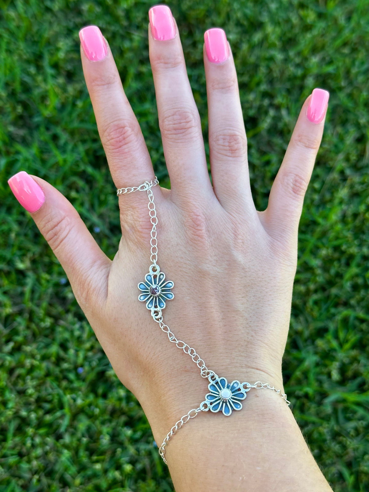 Wild horse flower hand chain