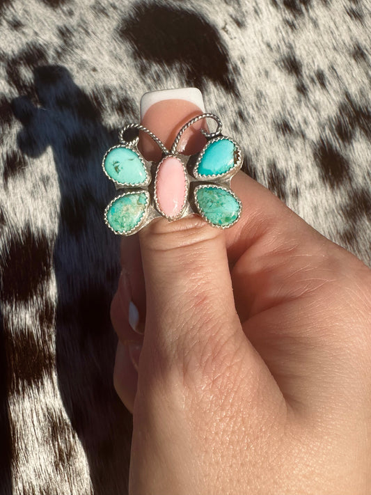 Adjustable butterfly ring