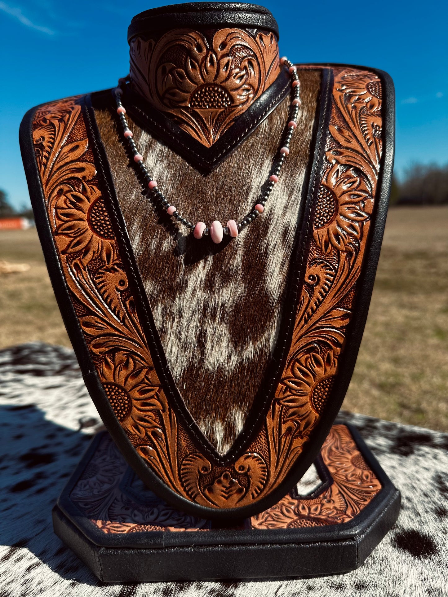 The Paisley necklace