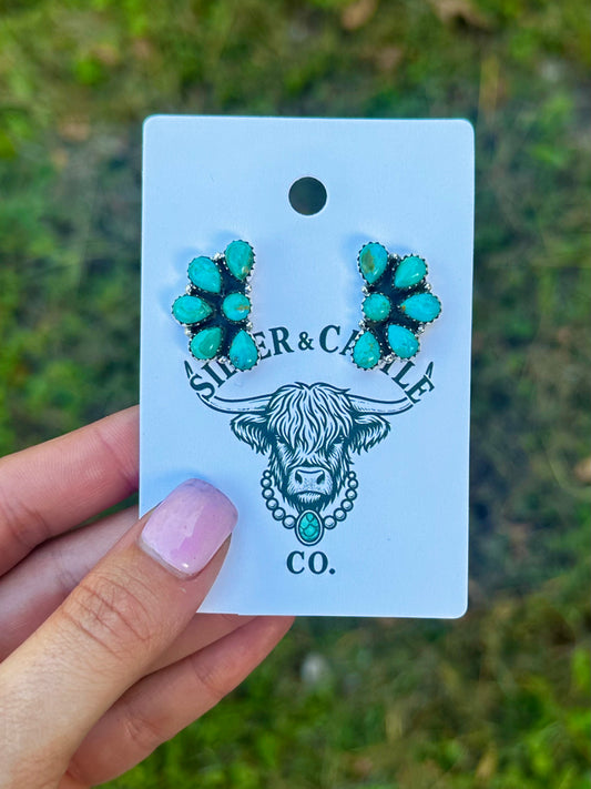 Half cluster earrings